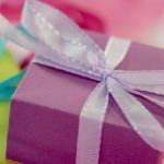 Sanovnik poklon – Šta znači sanjati poklon?